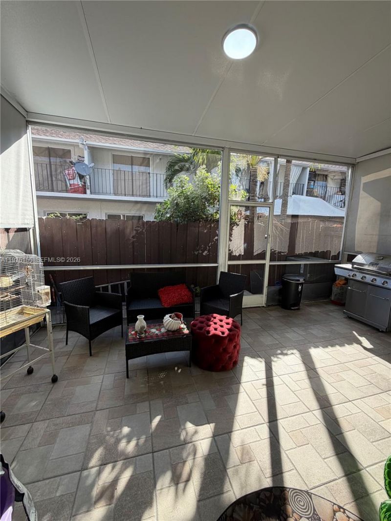 8408 NW 8th St, Unit 8408, Miami, FL 33126 Photo