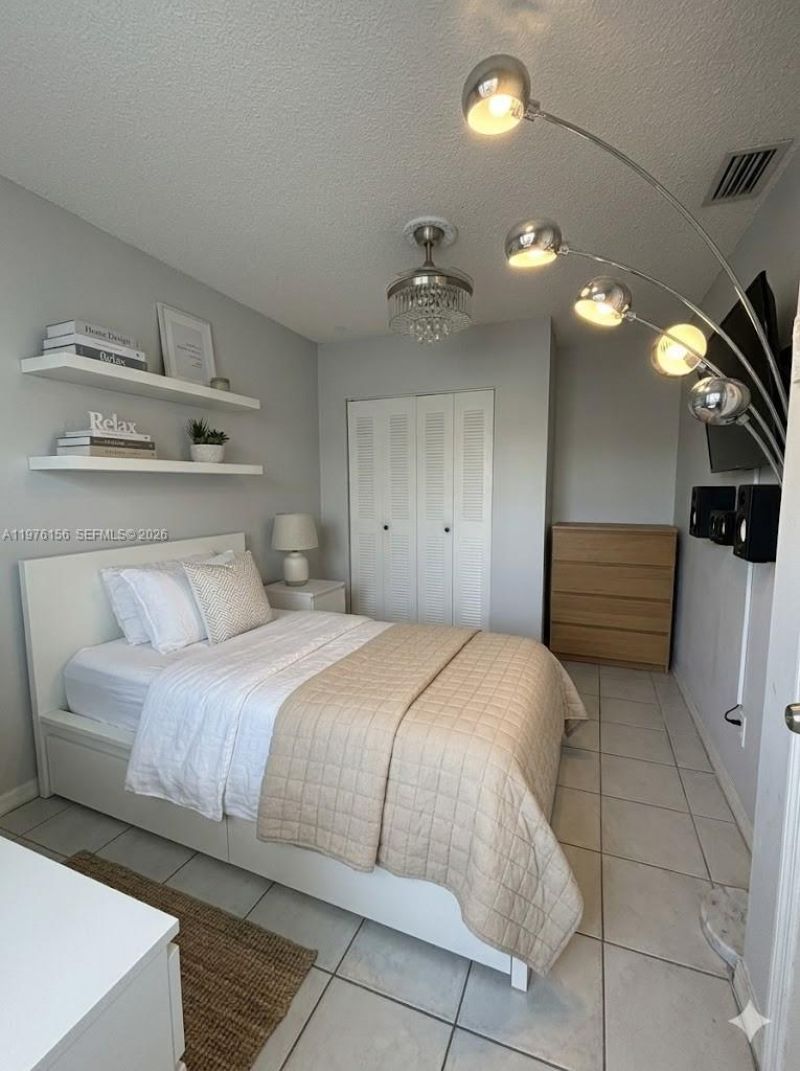 8408 NW 8th St, Unit 8408, Miami, FL 33126 Photo