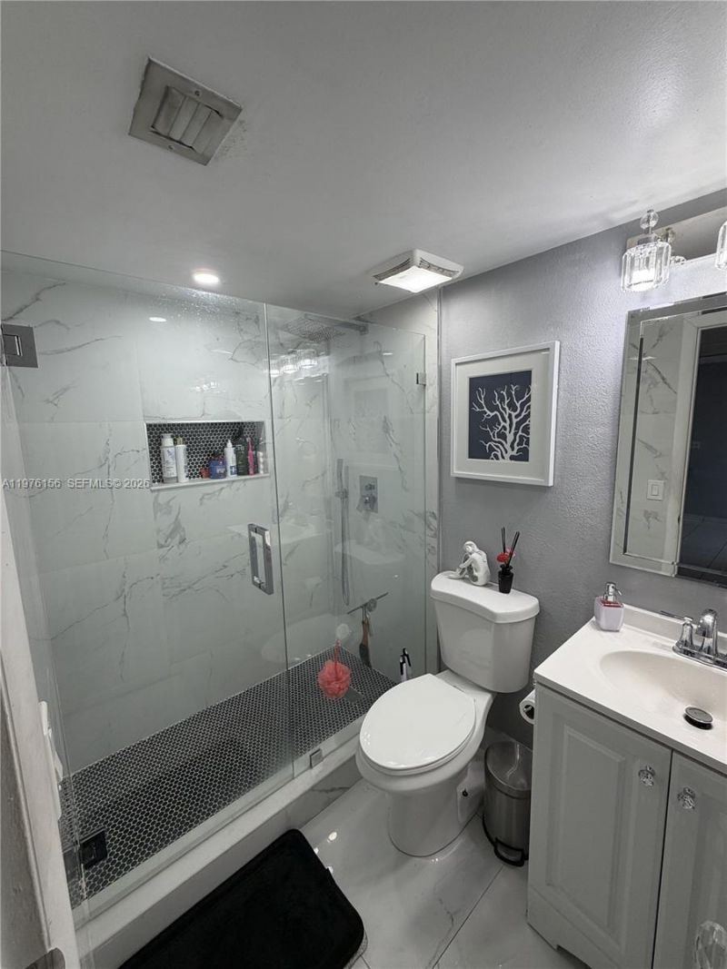 8408 NW 8th St, Unit 8408, Miami, FL 33126 Photo