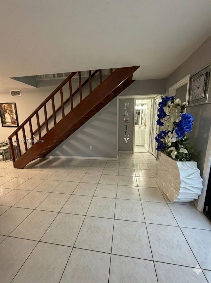 8408 NW 8th St, Unit 8408, Miami, FL 33126 Photo