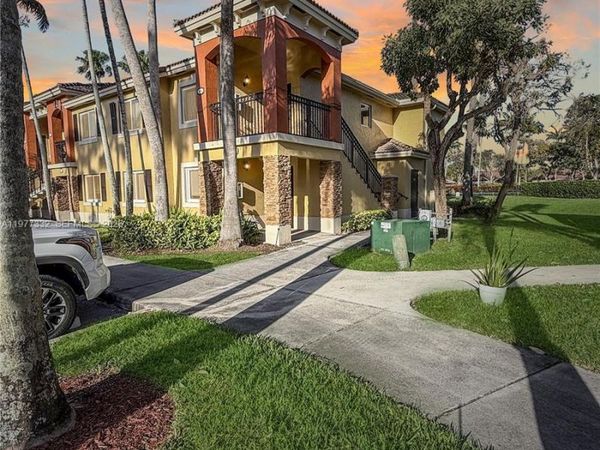 945 NE 34th Ave , Unit 204, Homestead, FL 33033