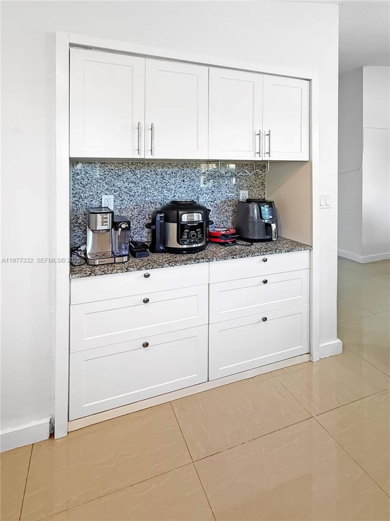 945 NE 34th Ave , Unit 204, Homestead, FL 33033 Photo