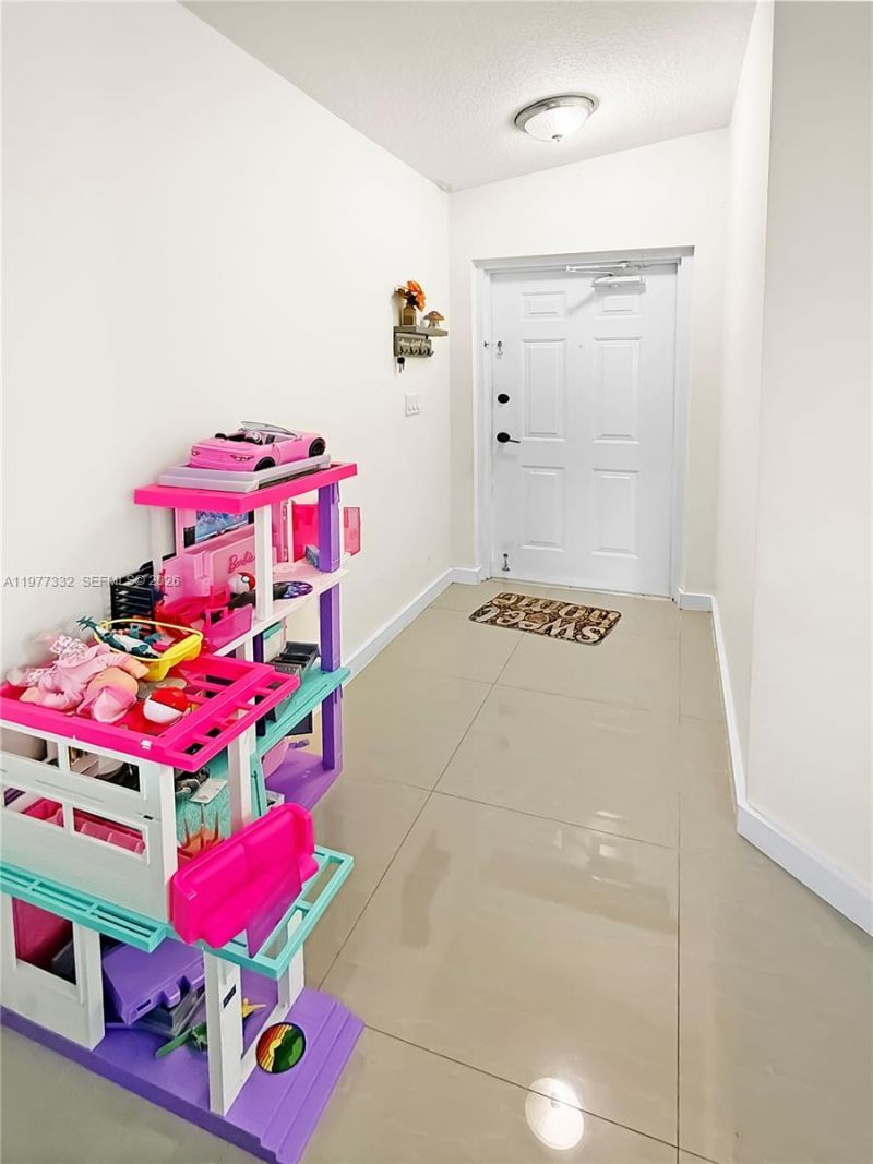 945 NE 34th Ave , Unit 204, Homestead, FL 33033 Photo