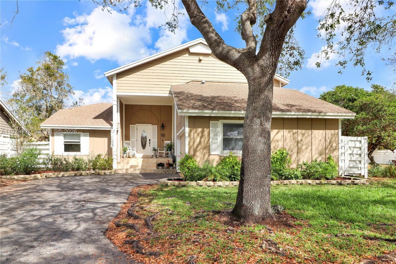 14141 SW 146th Ter, Miami, FL 33186 Photo