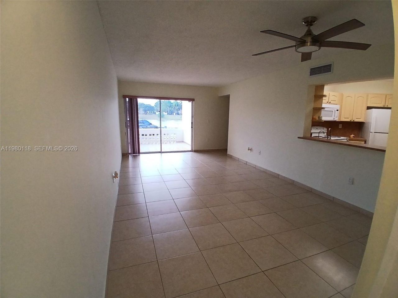 9735 Fontainebleau Blvd , Unit G106, Miami, FL 33172 Photo