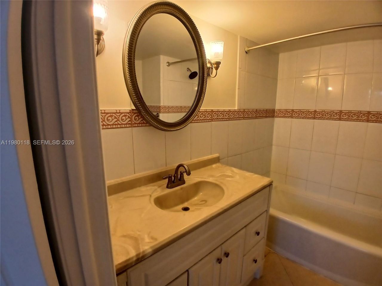 9735 Fontainebleau Blvd , Unit G106, Miami, FL 33172 Photo