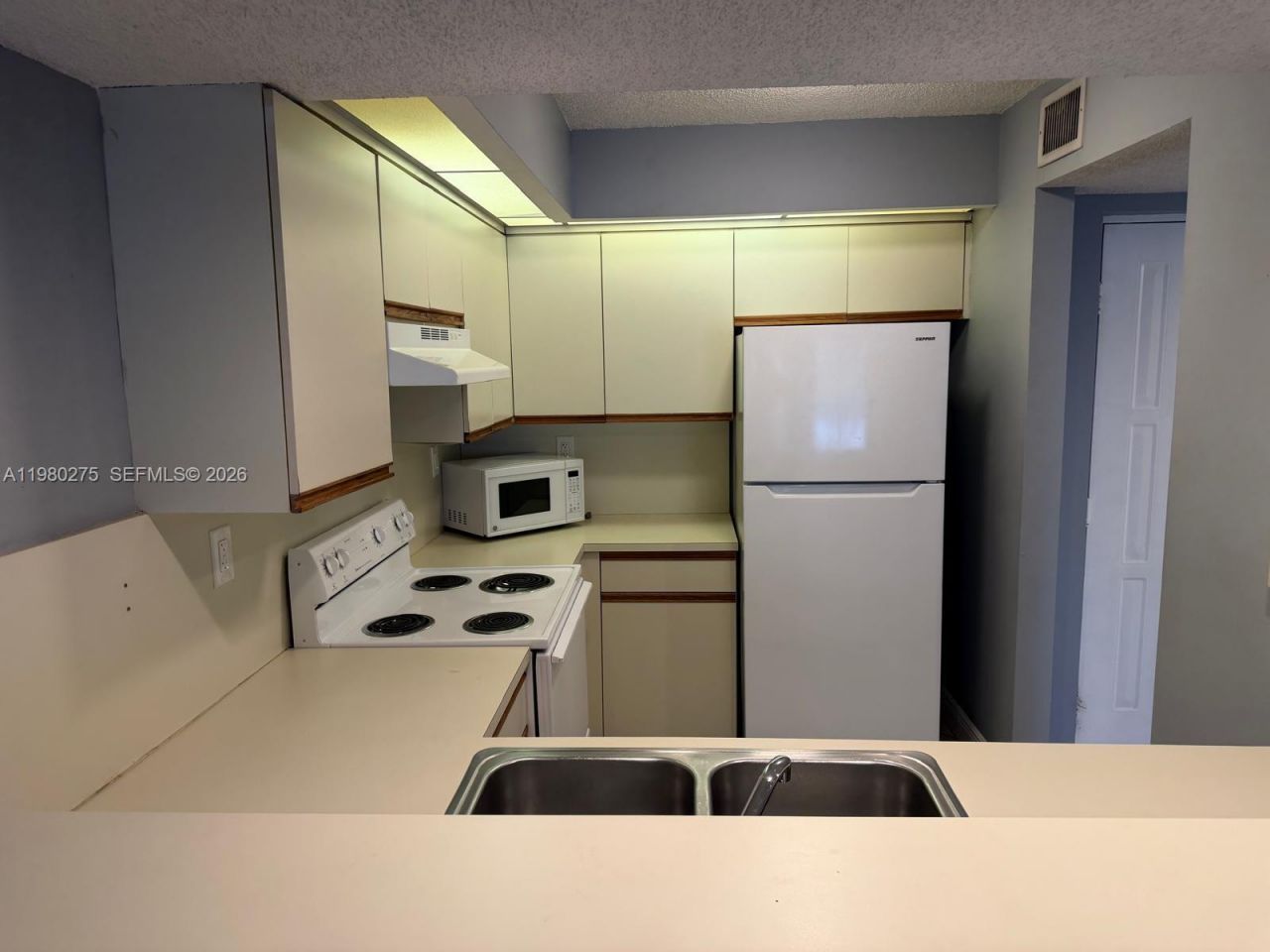 8810 SW 132nd Pl, Unit 307DN, Miami, FL 33186 Photo