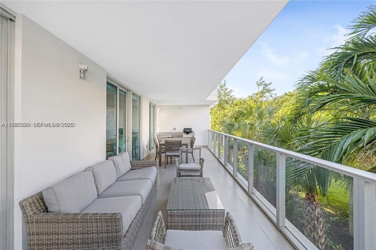 1150 101st St, Unit 202, Bay Harbor Islands, FL 33154 Photo