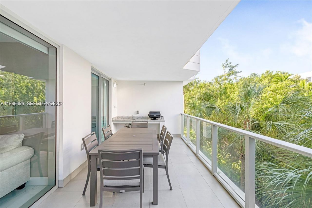 1150 101st St, Unit 202, Bay Harbor Islands, FL 33154 Photo