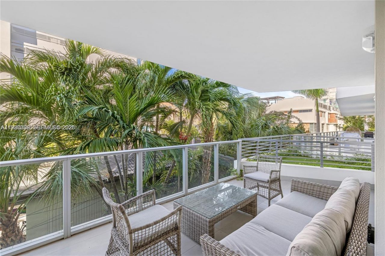 1150 101st St, Unit 202, Bay Harbor Islands, FL 33154 Photo