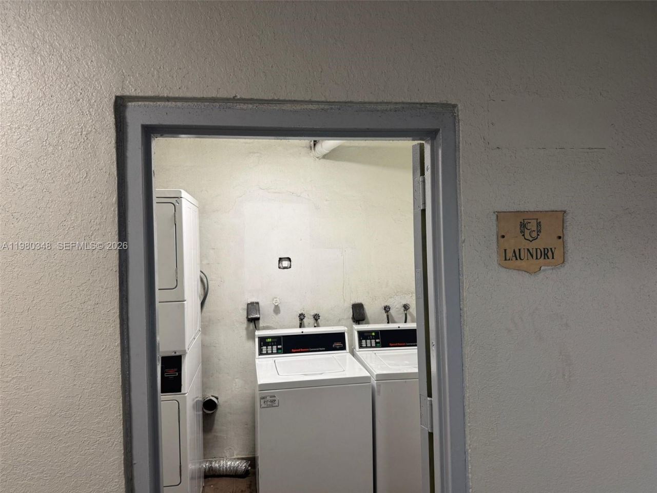 1805 W 56th St , Unit 202, Hialeah, FL 33012 Photo