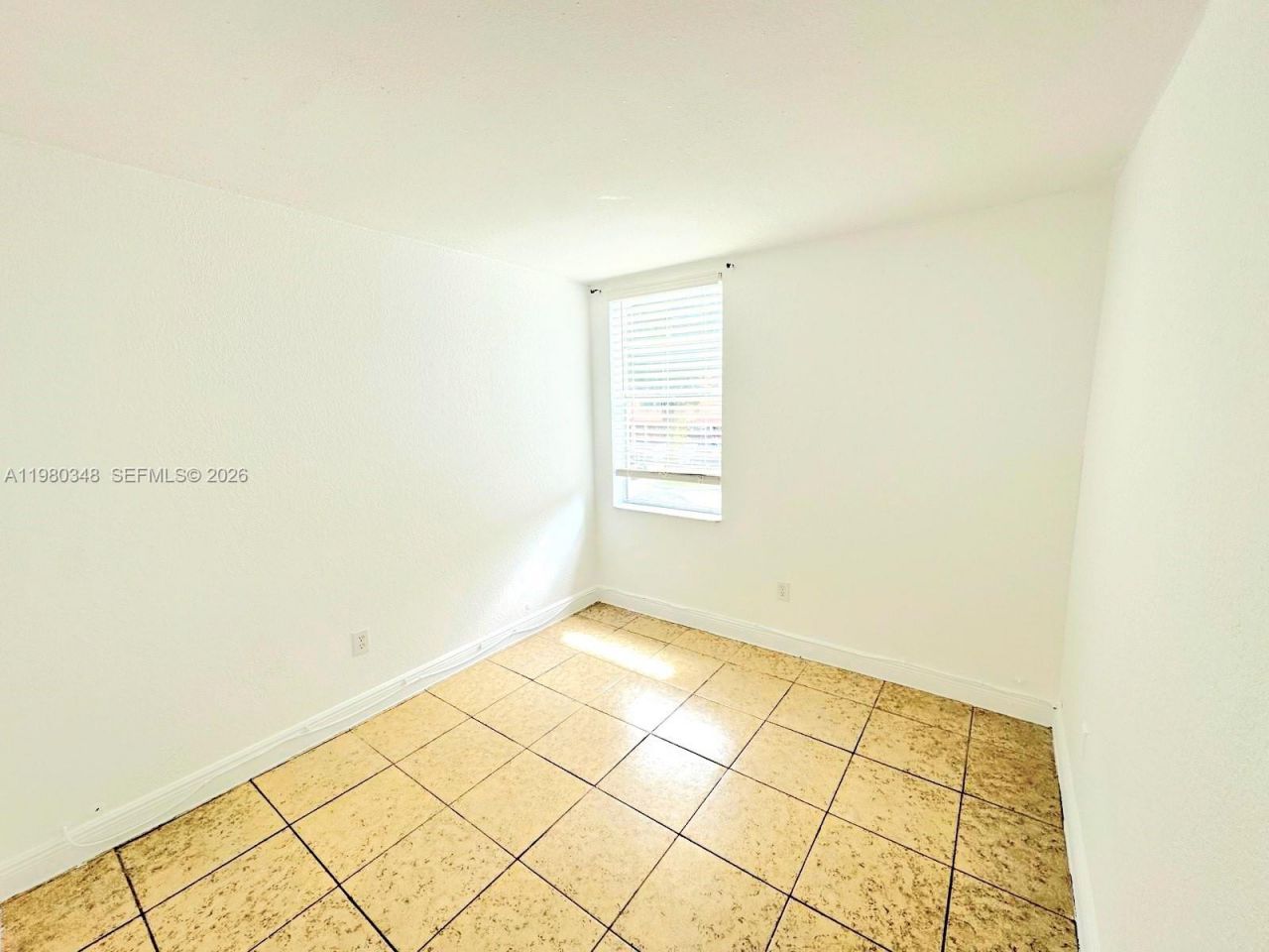 1805 W 56th St , Unit 202, Hialeah, FL 33012 Photo