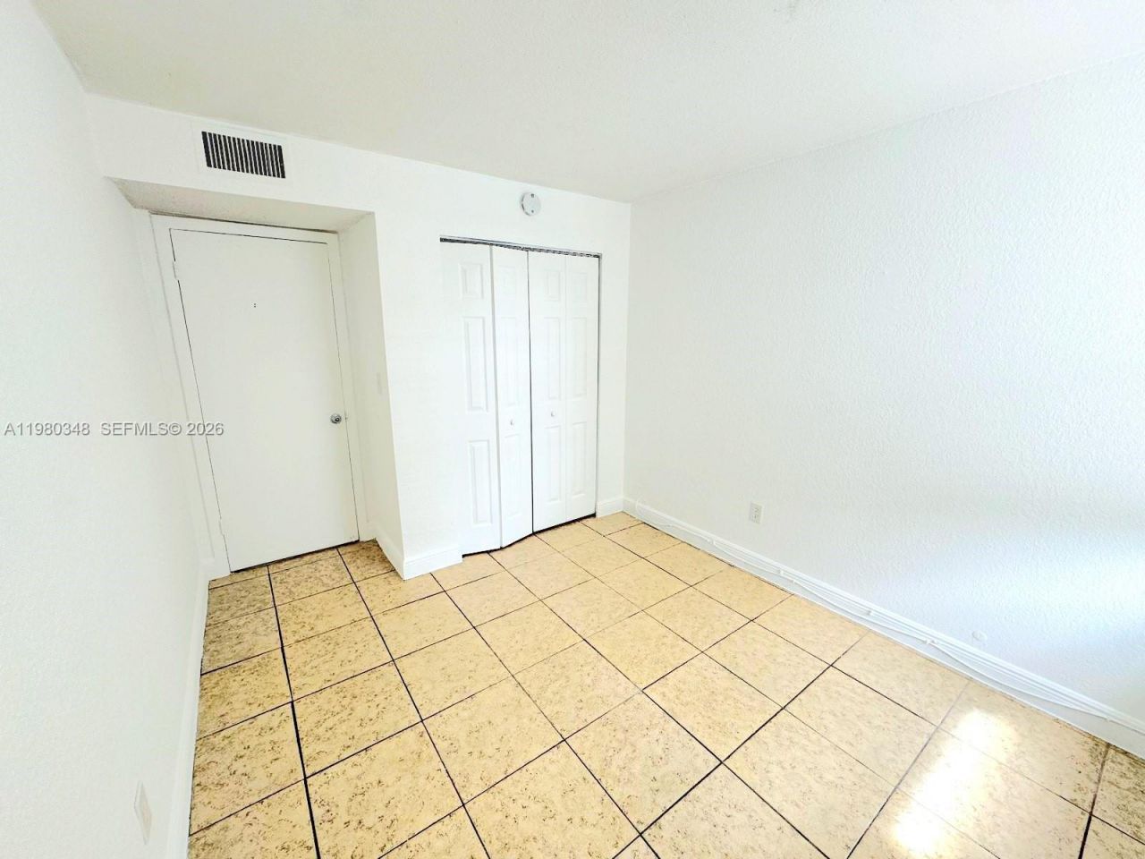 1805 W 56th St , Unit 202, Hialeah, FL 33012 Photo