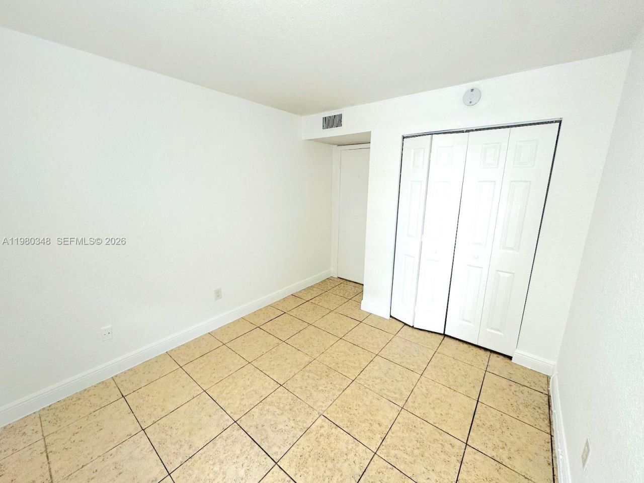 1805 W 56th St , Unit 202, Hialeah, FL 33012 Photo