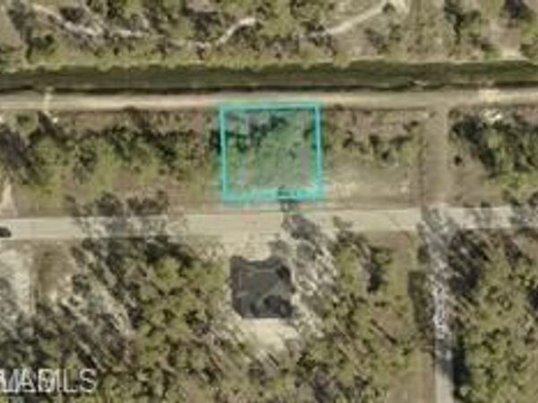 1113 E 12th ST , LEHIGH ACRES, FL 33972
