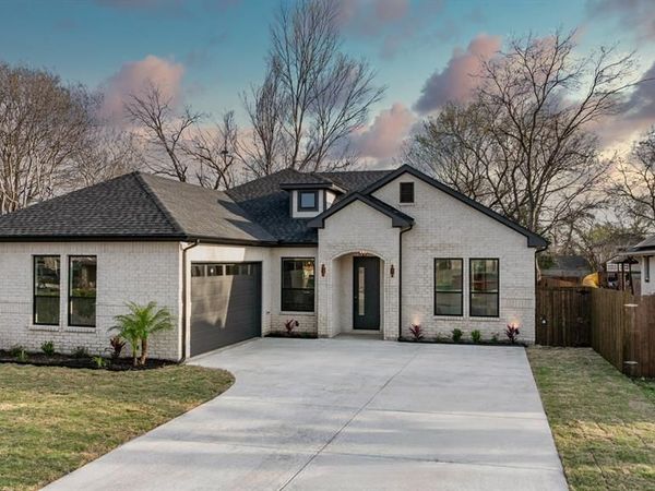 7222 Benning Avenue , Dallas, TX 75227