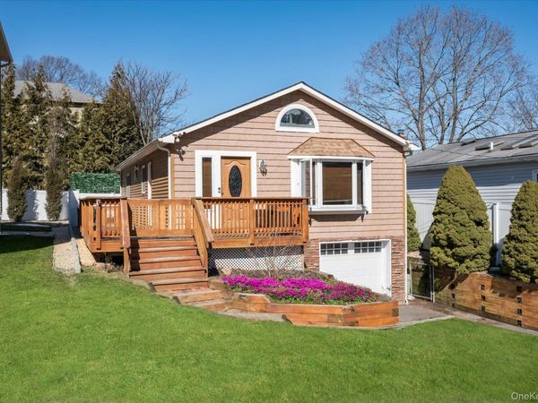 126 Walnut Road, Kings Park, NY 11754