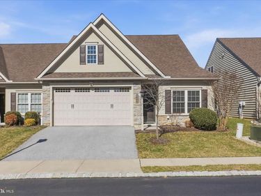 1237 CANTEBURY DRIVE, MOUNT JOY, PA 17552