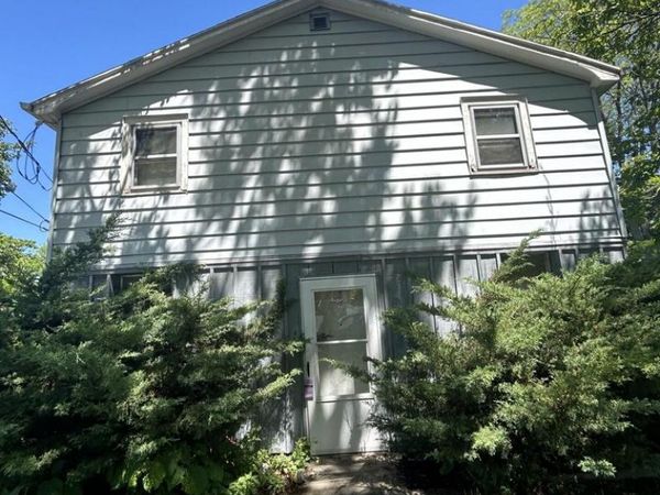 2026 E Leroy AVENUE, Saint Francis, WI 53235