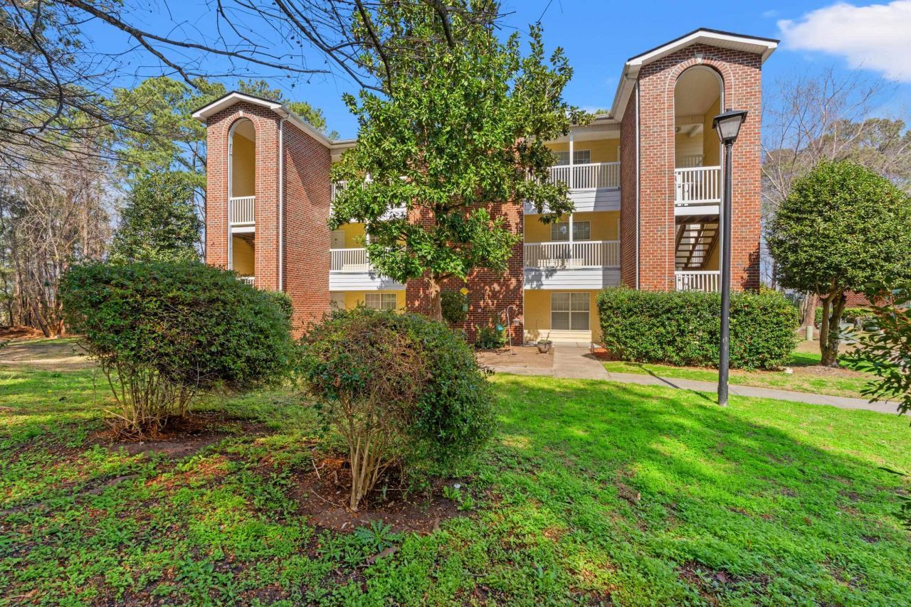 4239 Villas Dr. Photo 19