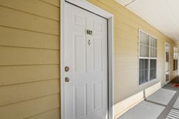 4239 Villas Dr. photo 4