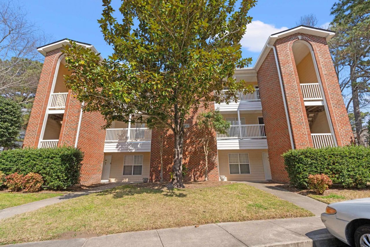 4273 Villas Dr. Photo 17