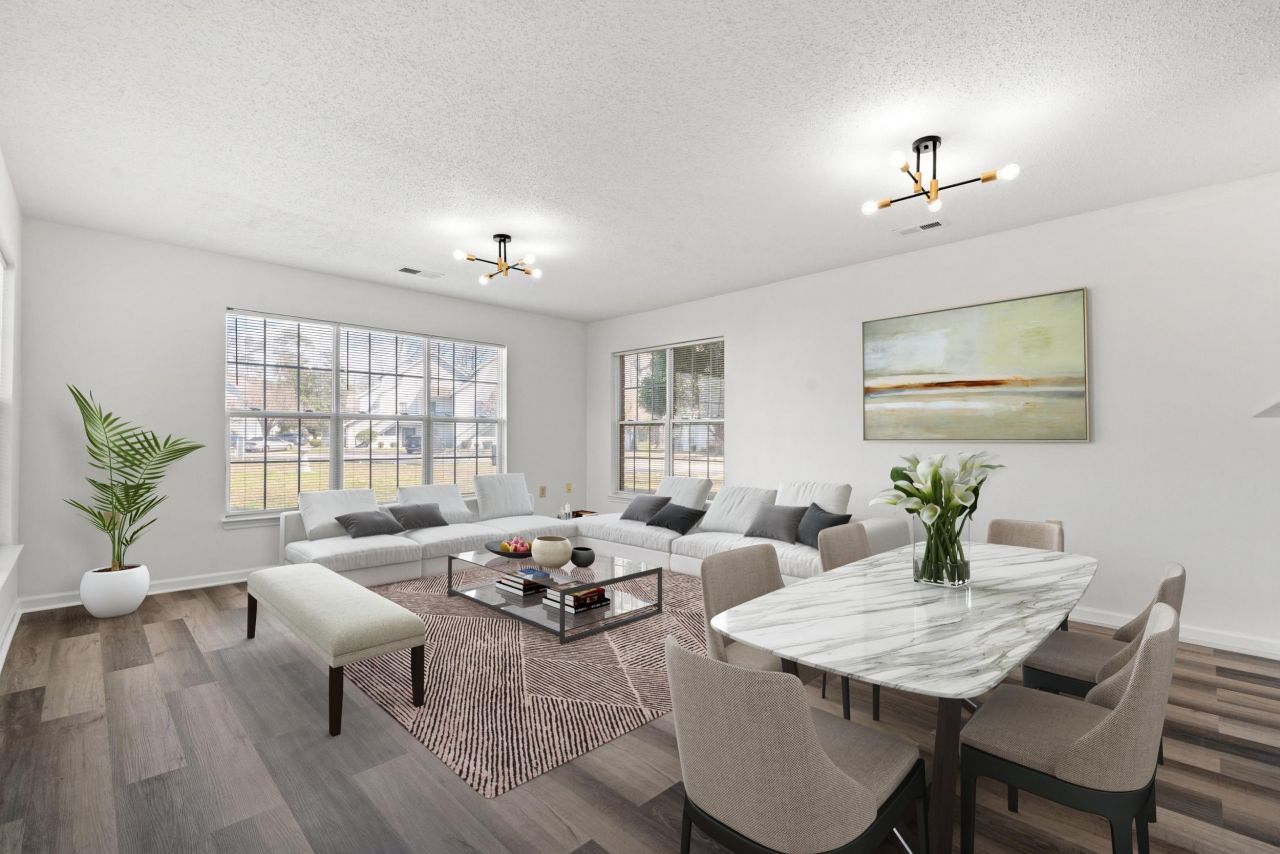 4273 Villas Dr. Photo 19