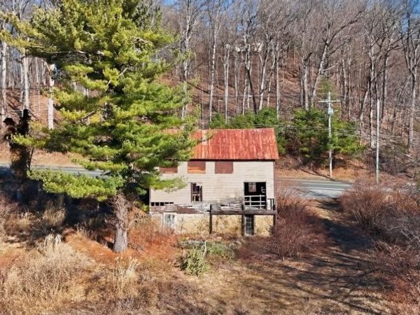 197 E Mill Rd, Washington, NJ 07853