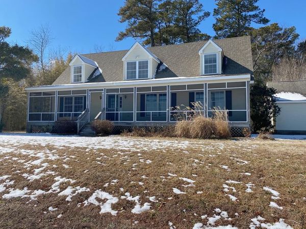 2 Beach Road, REEDVILLE, VA 22539