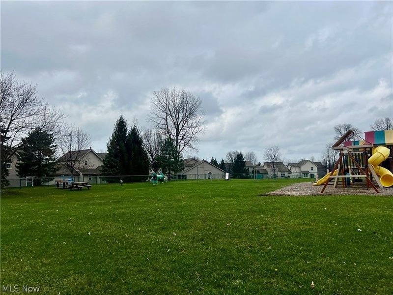 16480 W Heather Lane, Unit 304, Middleburg Heights, OH 44130 Photo 27