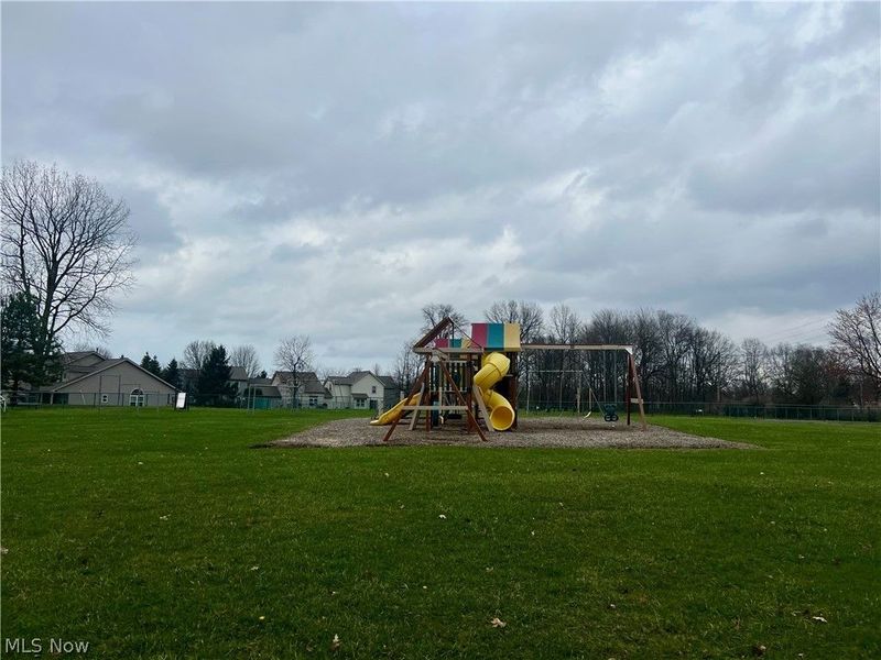 16480 W Heather Lane, Unit 304, Middleburg Heights, OH 44130 Photo 28