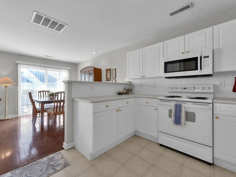 7858 Meadowlark Lane N, Reynoldsburg, OH 43068 Photo 12