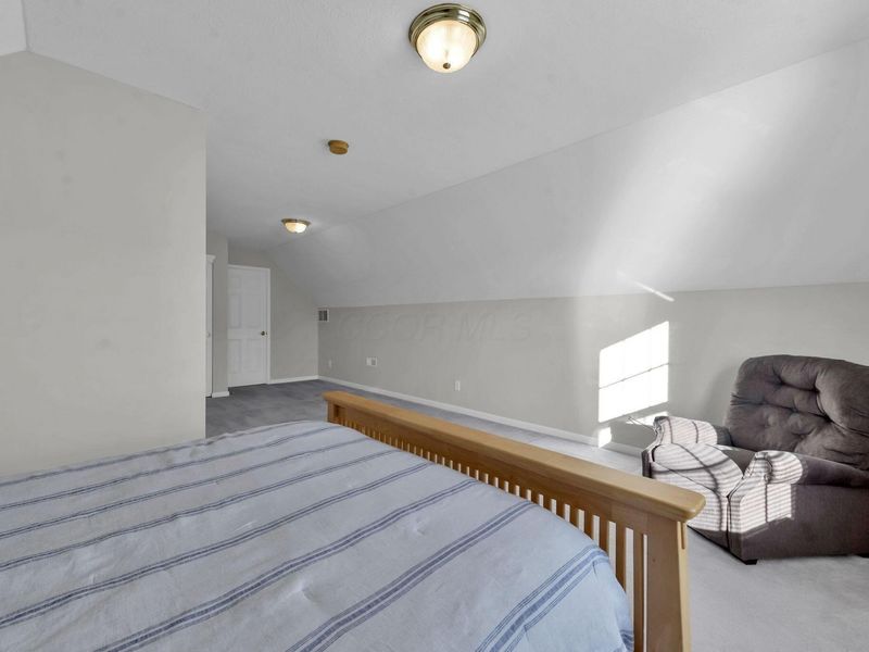 7858 Meadowlark Lane N, Reynoldsburg, OH 43068 Photo 20
