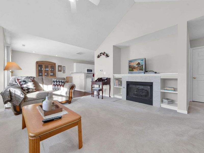 7858 Meadowlark Lane N, Reynoldsburg, OH 43068 Photo 4