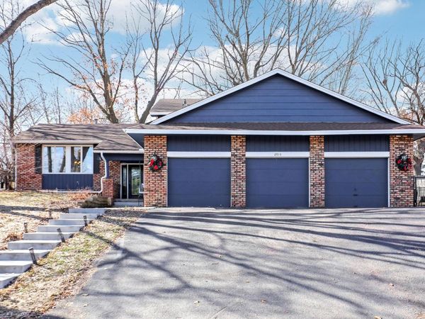2915 Alvarado Lane N, Plymouth, MN 55447