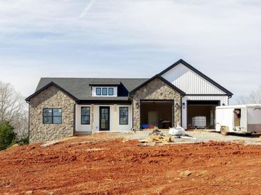 50 Hawkins Ridge Rd, Goode, VA 24556