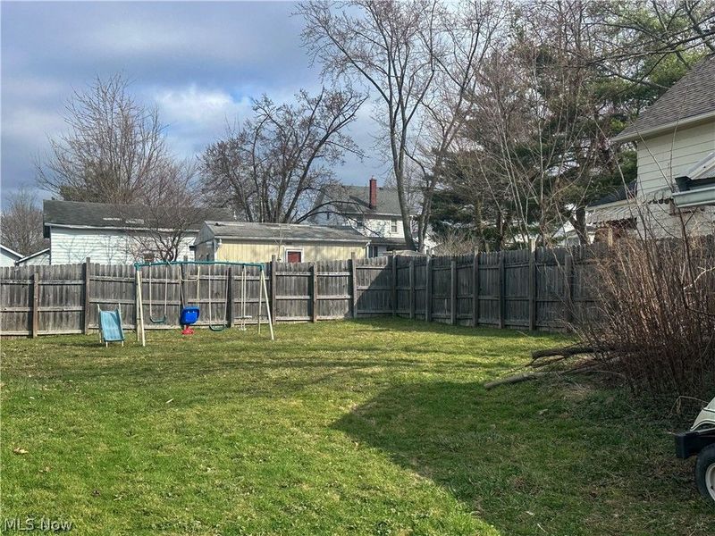 114 Townsend Avenue, Girard, OH 44420 Photo 5