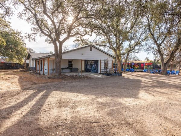 603 W Highway 290 Highway, Dripping Springs, TX 78620