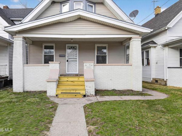 247 E Pearl Street, Toledo, OH 43608