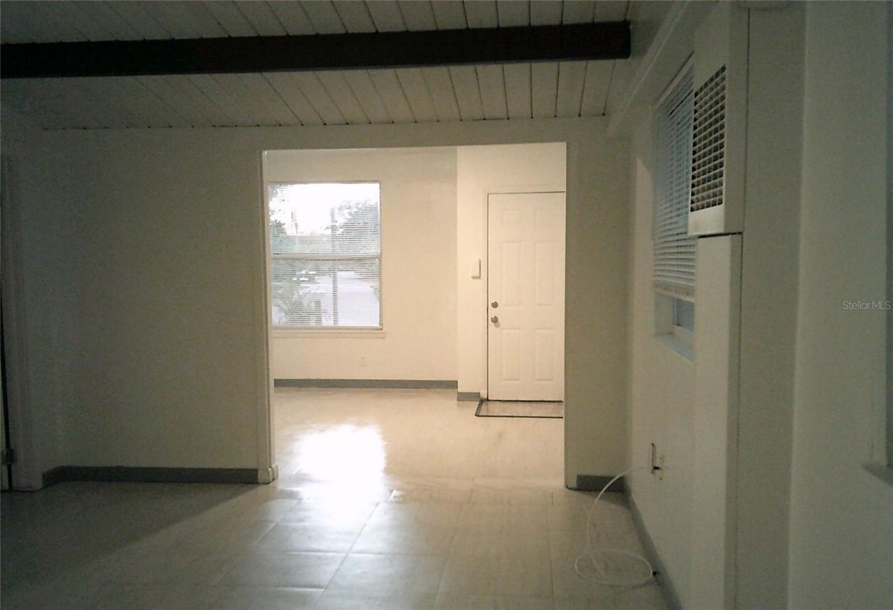 1060 65th Street S, Saint Petersburg, FL 33707 Photo
