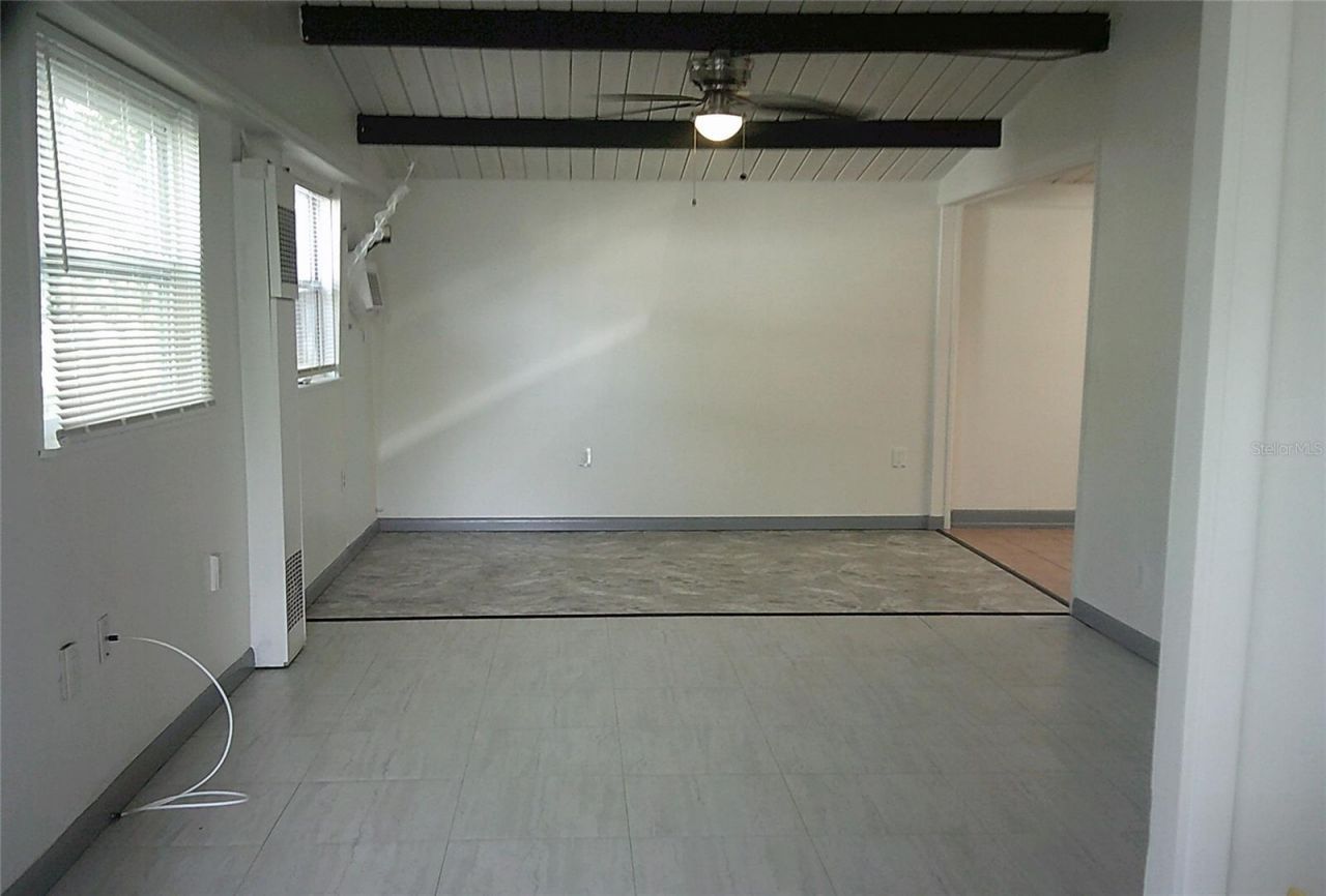 1060 65th Street S, Saint Petersburg, FL 33707 Photo