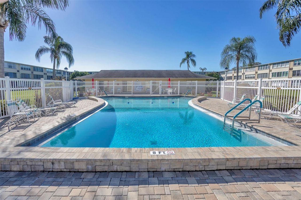 1051 79th Avenue N, Unit 103, Saint Petersburg, FL 33702 Photo