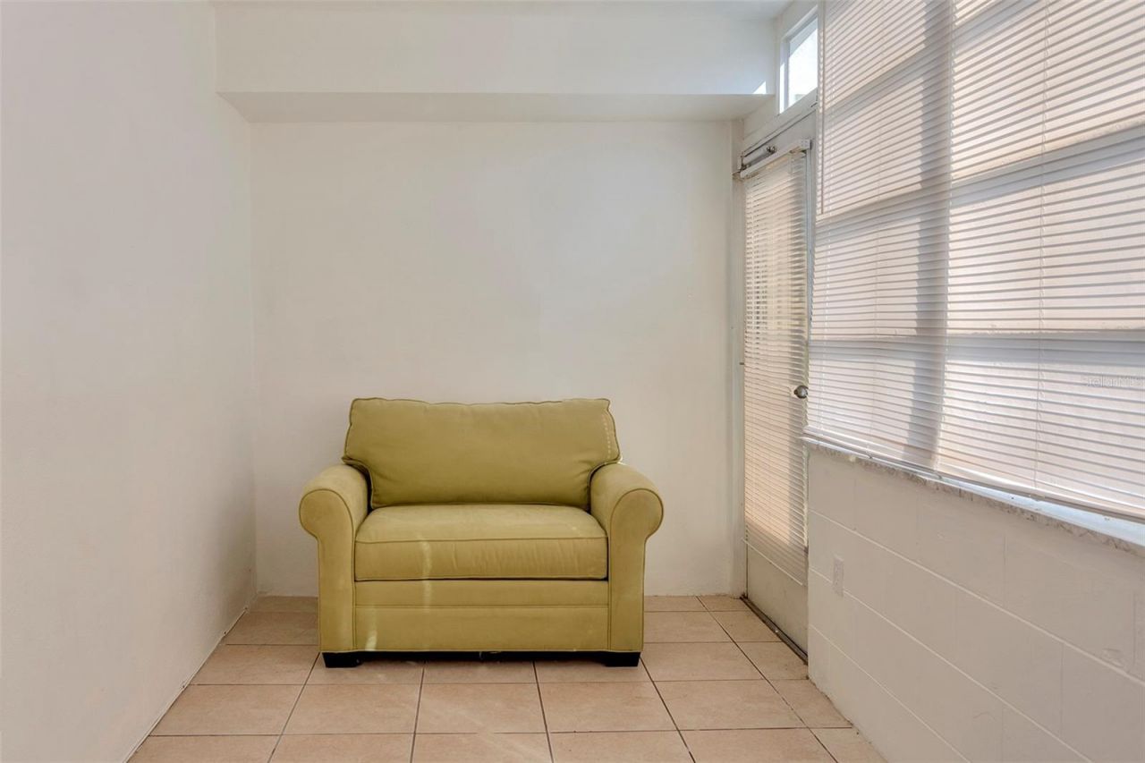 1051 79th Avenue N, Unit 103, Saint Petersburg, FL 33702 Photo