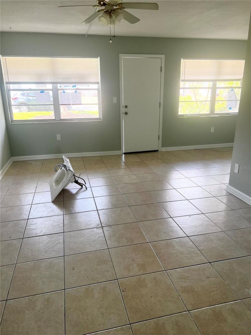 1051 79th Avenue N, Unit 103, Saint Petersburg, FL 33702 Photo