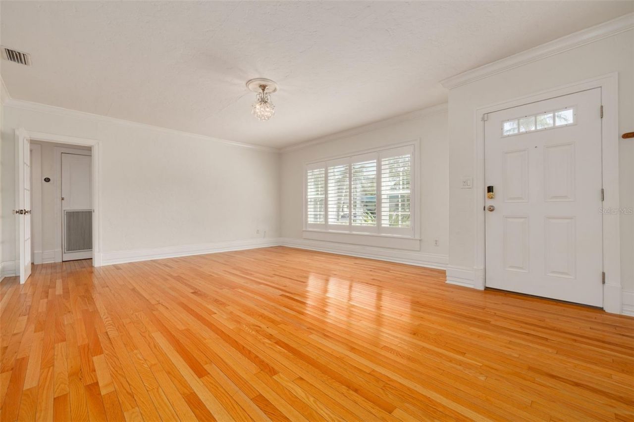 333 30th Avenue N, Saint Petersburg, FL 33704 Photo