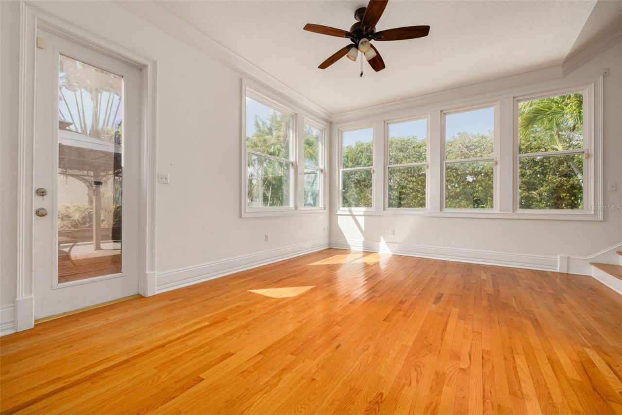 333 30th Avenue N, Saint Petersburg, FL 33704 Photo