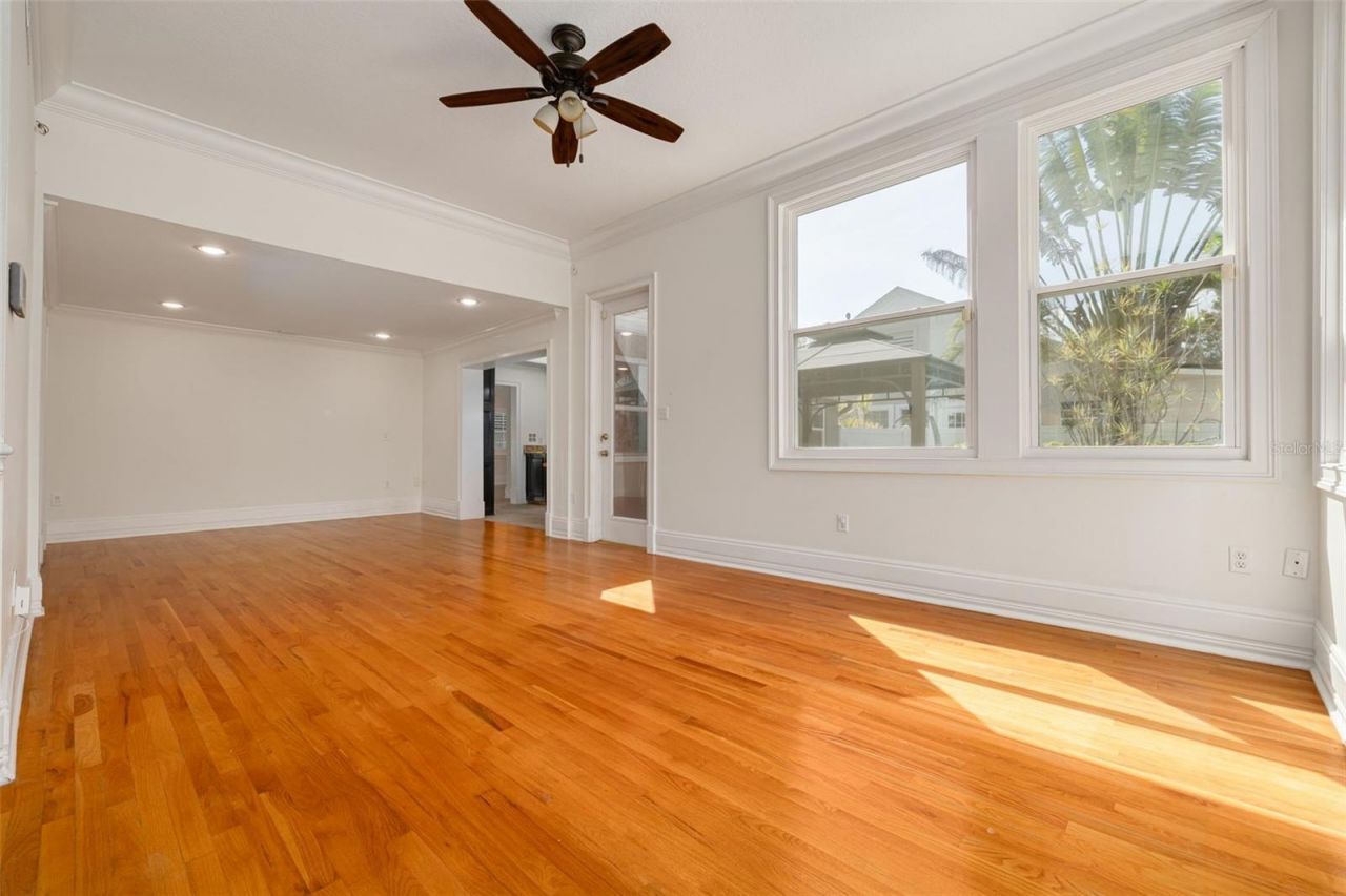 333 30th Avenue N, Saint Petersburg, FL 33704 Photo