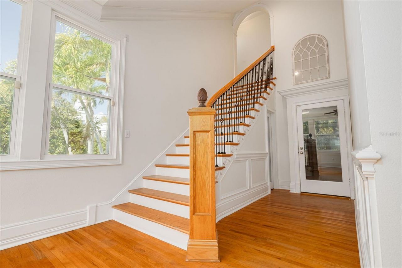 333 30th Avenue N, Saint Petersburg, FL 33704 Photo