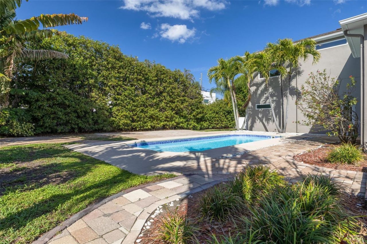 333 30th Avenue N, Saint Petersburg, FL 33704 Photo