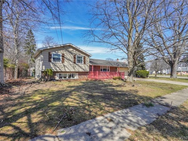 5658 Juno Drive, Lake View, NY 14085